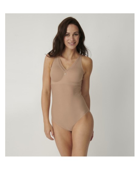 Triumph True Shape Sensation BS formuojanti glaustinukė