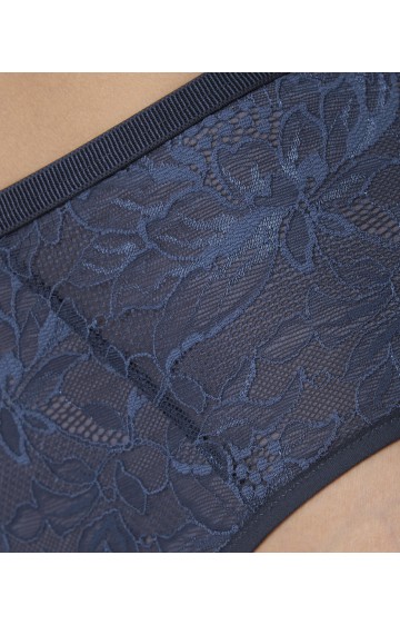 Triumph Amourette Charm Maxi 01