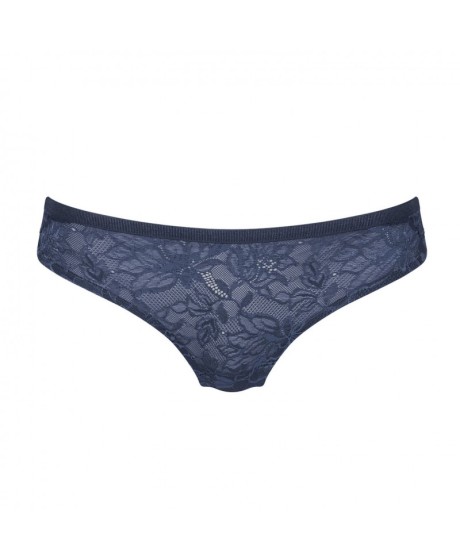 Triumph Amourette Charm Brazilian 01