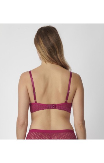 Triumph Aura Spotlight WHP