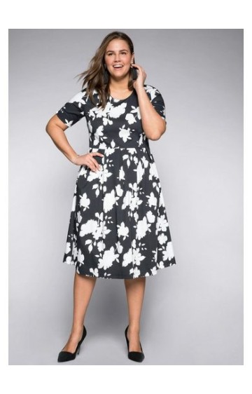 Sheego medvilnės suknelė su kūną formuojančiu apatiniu A Sheego - 1