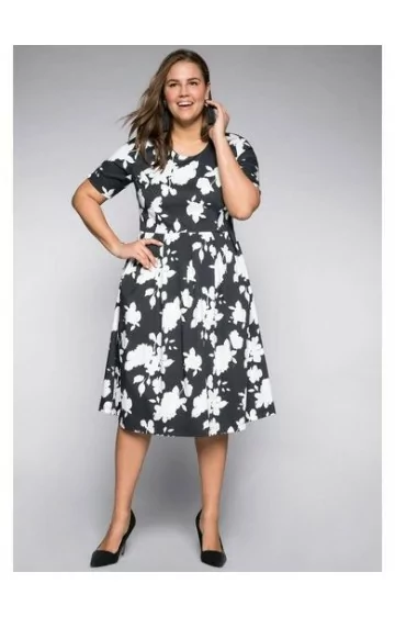 Sheego medvilnės suknelė su kūną formuojančiu apatiniu A Sheego - 1