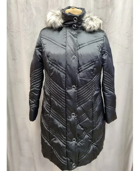 Dygsniuota MONA striukė su gobtuvu