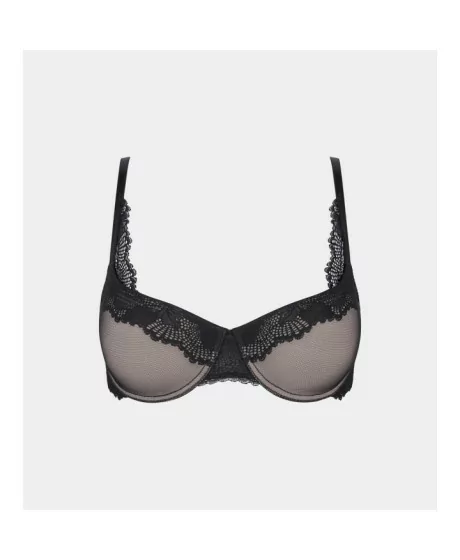 Triumph Lace Spotlight WHP