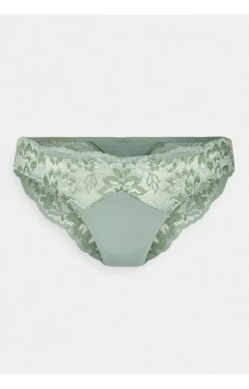 Triumph Amourette Charm Pure Brazilian