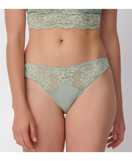 Triumph Amourette Charm Pure Brazilian