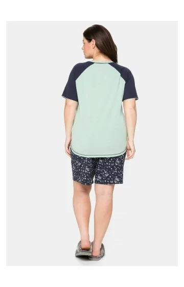 Kontrastingų spalvų Sheego pižama su šortukais
