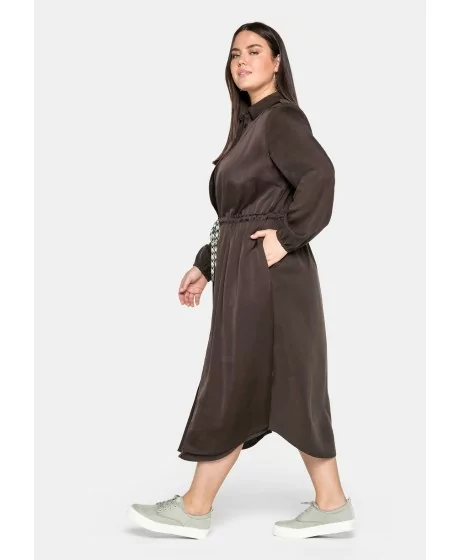 Marškinių tipo Sheego suknelė