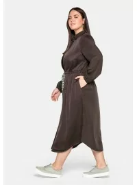 Marškinių tipo Sheego suknelė