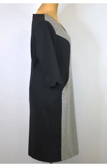 Sheego trikotažo suknelė su grafinio rašto intarpu priekyje