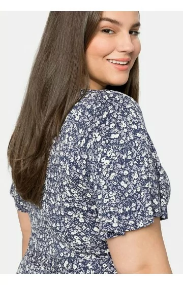 Sheego trikotažo suknelė sparnelių tipo rankovėmis Sheego trikotažo suknelė sparnelių tipo rankovėmis