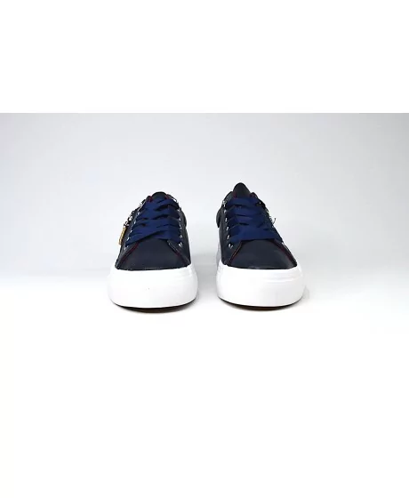 Eko-odos Joe Browns laisvalaikio bateliai