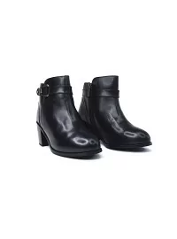 Natūralios odos Sheego pusbačiai