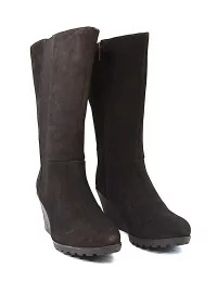 Natūralios verstos odos Sheego aulinukai Natūralios verstos odos Sheego aulinukai