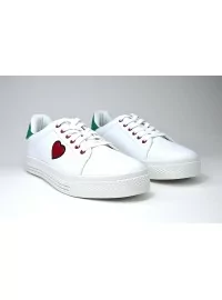 Eko-odos CITY WALK laisvalaikio bateliai