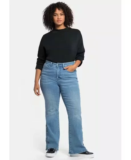 Platėjantys Sheego džinsai su dekoratyviais skeltukais