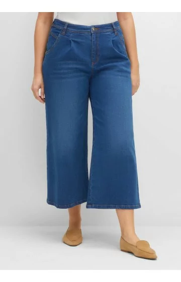 Platūs Sheego džinsai 7/8 ilgio Platūs Sheego džinsai 7/8 ilgio