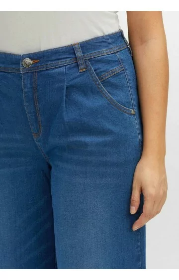 Platūs Sheego džinsai 7/8 ilgio Platūs Sheego džinsai 7/8 ilgio