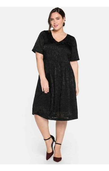 Puošni Sheego suknelė V formos iškirpte