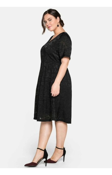 Puošni Sheego suknelė V formos iškirpte