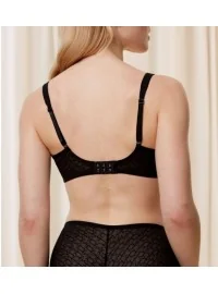 Triumph Signature Sheer W01 EX mažinanti Triumph Signature Sheer W01 EX mažinanti