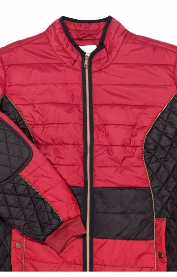 Dygsniuota Sheego striukė