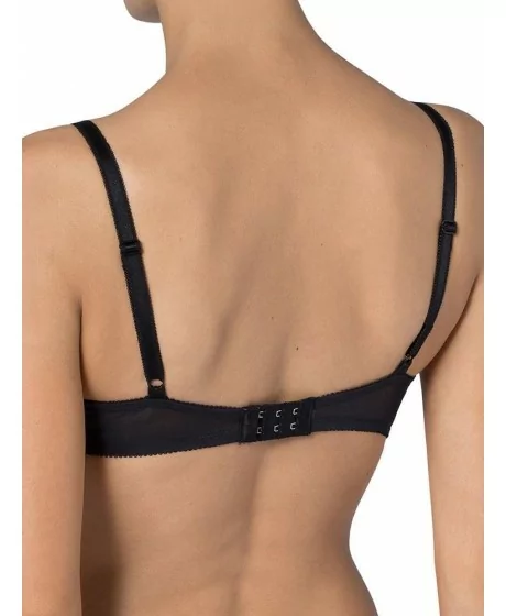 TRIUMPH Amourette Spotlight WHP