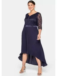 Moteriška ir elegantiška Sheego suknelė