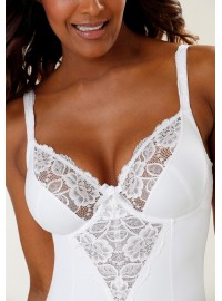 NUANCE kūną formuojanti glaustinukė