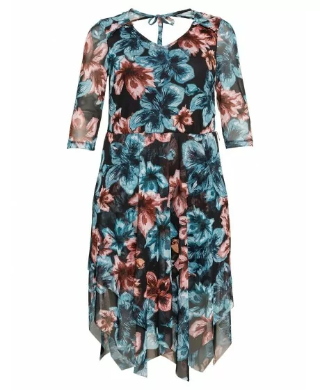 Romantiška Sheego suknelė