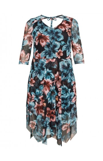 Romantiška Sheego suknelė