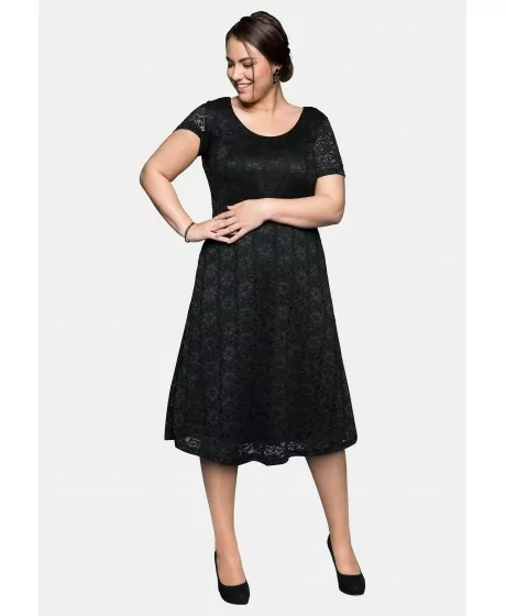 Sheego nėrinių suknelė su figūrą formuojančiu apatiniu