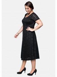 Sheego nėrinių suknelė su figūrą formuojančiu apatiniu