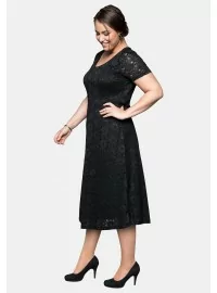 Sheego nėrinių suknelė su figūrą formuojančiu apatiniu