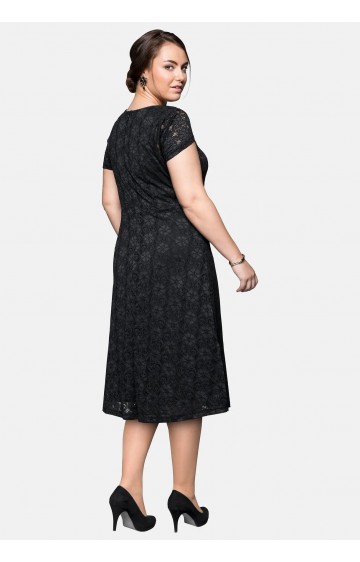 Sheego nėrinių suknelė su figūrą formuojančiu apatiniu