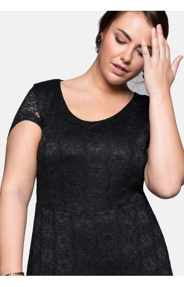 Sheego nėrinių suknelė su figūrą formuojančiu apatiniu