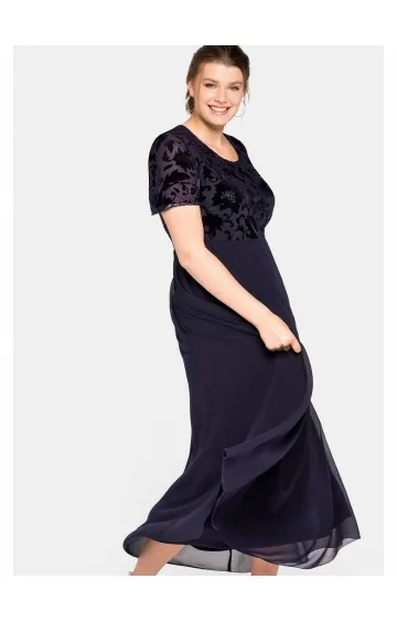 Ilga Sheego suknelė