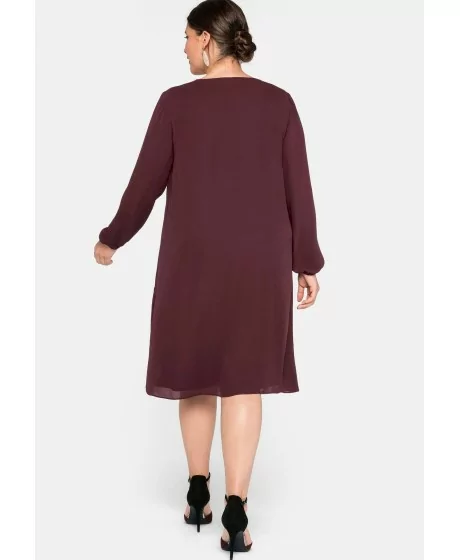 Sluoksniuota varpelio formos Sheego suknelė