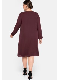 Sluoksniuota varpelio formos Sheego suknelė