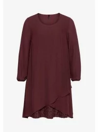 Sluoksniuota varpelio formos Sheego suknelė