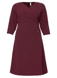 Solidi Sheego suknelė su figūrą formuojančiu apatiniu