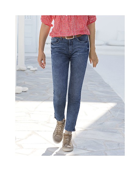 H.I.S. džinsai su siuvinėta kišenes ir aukštesniu liemeniu