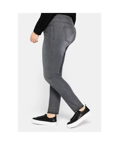 Siauro kirpimo Sheego džinsai