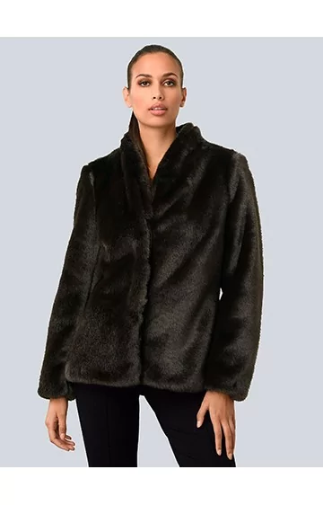 Trumpi Alba Moda dirbtiniai kailinukai - 1 Trumpi Alba Moda dirbtiniai kailinukai - 1