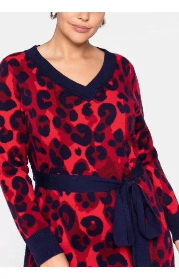 Šilta megzta Sheego suknelė