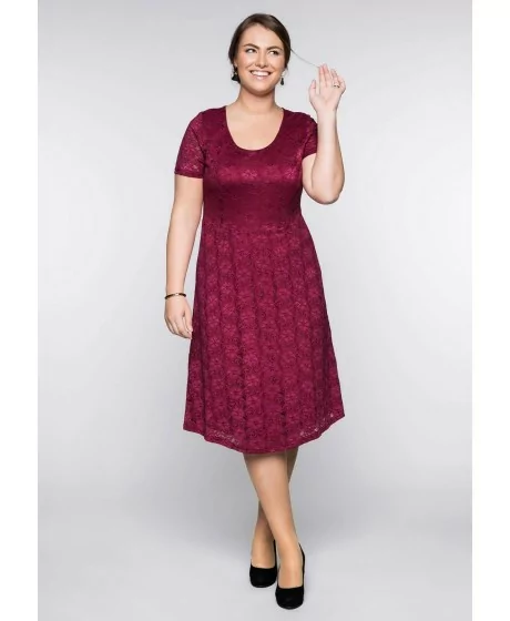 Sheego nėrinių suknelė su figūrą formuojančiu apatiniu