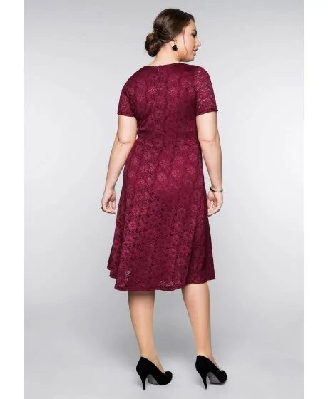 Sheego nėrinių suknelė su figūrą formuojančiu apatiniu