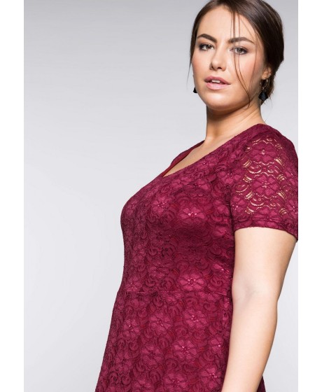 Sheego nėrinių suknelė su figūrą formuojančiu apatiniu